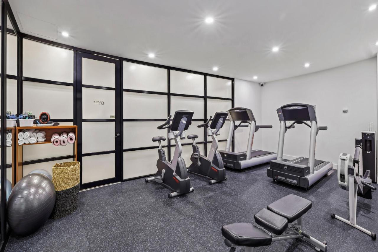 Peppers Waymouth Hotel Adelaide Exterior foto A home gym